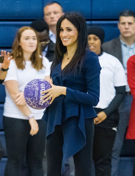 Meghan Markle and Prince Harry Play Basketball at Coach Core Awards ...