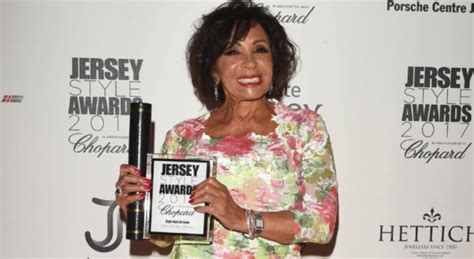 Shirley Bassey - Net Worth 2022/2021, Age, Height, Bio, Family, Wiki