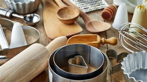 50+ Essential kitchen tools and equipment