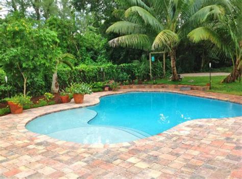 Being a Little Greener With a Salt Water Pool | Ways2GoGreen