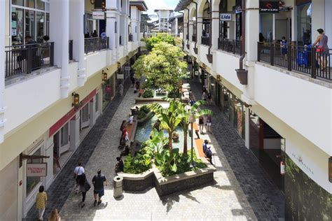 Honolulu Shopping: A Guide for Travelers | Honolulu shopping, Honolulu attractions, Honolulu mall