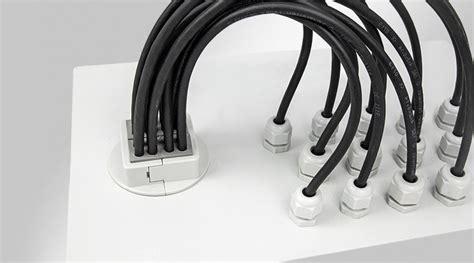 Cable glands for cables with connectors | icotek