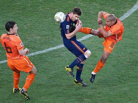 Holland 0 Spain 1 aet in 2010 in Jo 'burg. Nigel de Jong got away with ...