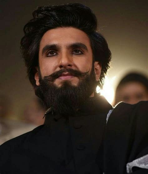 Can We Just Take A Minute To Praise Ranveer Singh's Menacing Look For 'Padmavati'?! - Indiatimes.com