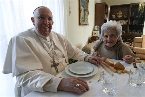 Pope Francis Travels to Northern Italy to Share a Special Meal With His ...