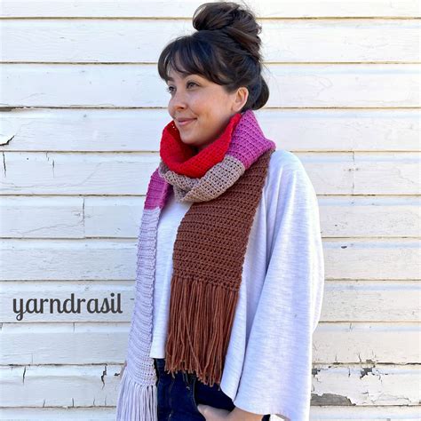 Learn How to Crochet a Scarf - Yarndrasil - Beginner Pattern