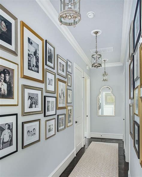 10+ Ideas For Decorating Hallway Walls