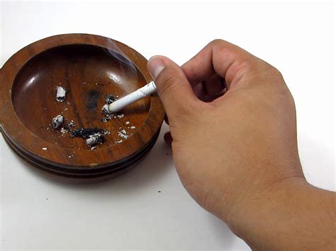 5 Ways to Ash Your Cigarette - wikiHow