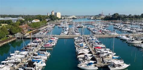 Waukegan Harbor and Marina - Lake Michigan Marina - Snag-A-Slip