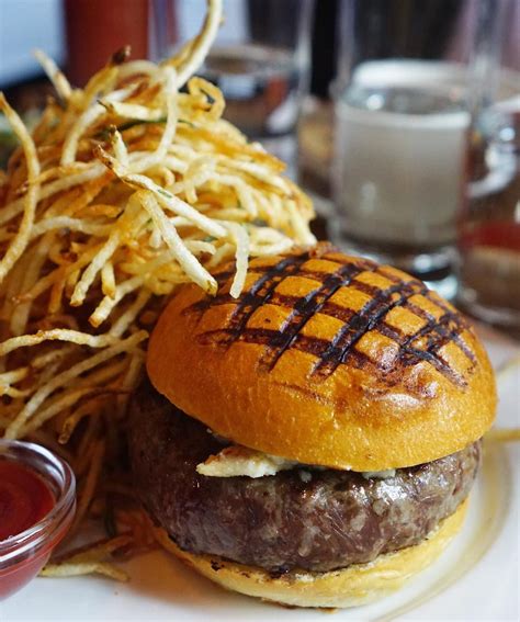 Best Burgers NYC - Burger Joints New York City