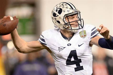 Dual-threat QB Taysom Hill announces he's staying at BYU for 2016 | FOX ...