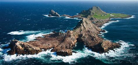 A Look at the Mysterious and Majestic Farallon Islands Off the NorCal ...