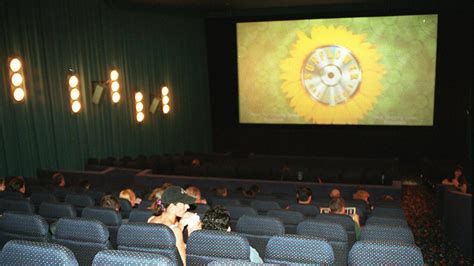 Gold Coast cinemas: Five closed theatres from Mermaid Beach to Surfers ...