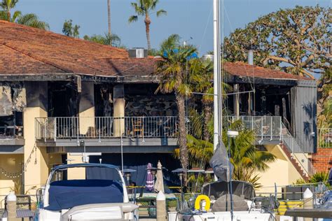 Fire destroys historic California Yacht Club in Marina del Rey - Los ...