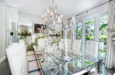 VILLA ROSA: A TOUR INSIDE — Very Vanderpump in 2020 | Lisa vanderpump house, Villa rosa, Lisa ...