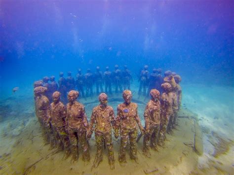 Explore the Grenada Underwater Sculpture Park - Travel Addicts