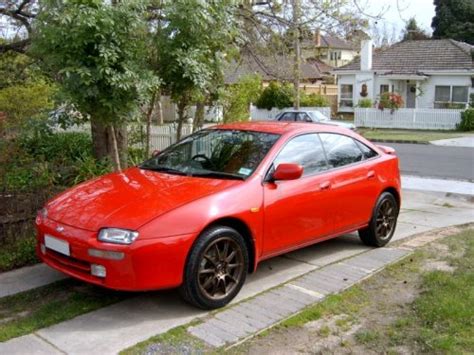 Mazda 323 Astina:picture # 2 , reviews, news, specs, buy car