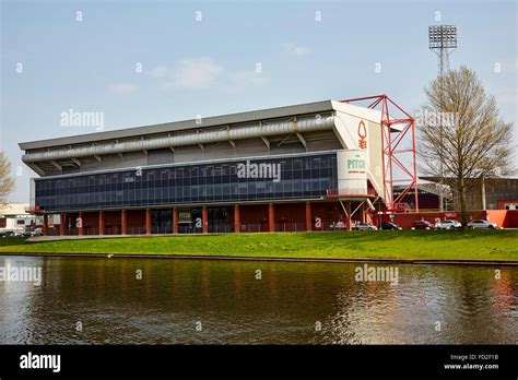 City ground nottingham forest hi-res stock photography and images - Alamy