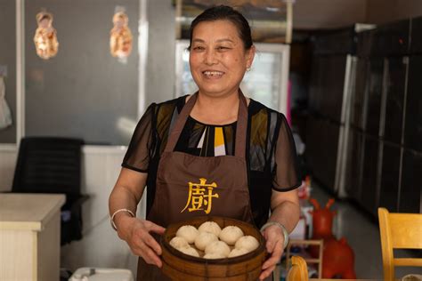 Binh Duong, a Surprising Oasis of Taiwanese Snacks and Chinese Dumplings - Saigoneer