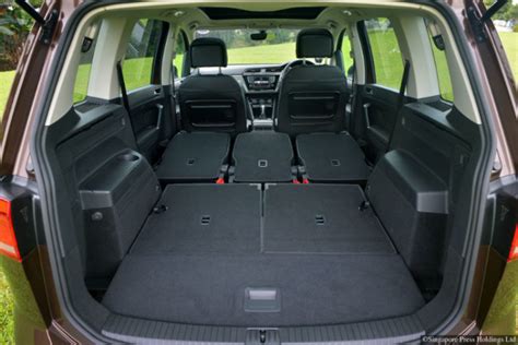 Volkswagen Touran Comfortline 1.4 review | Torque