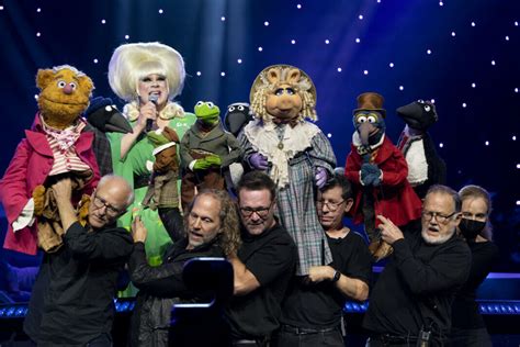 D23 Expo 2022: Magic in the Air: 30 Years of "The Muppet Christmas Carol" - Socalthrills.com