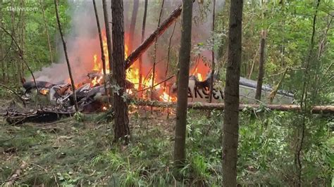 Fiery plane crash in Georgia kills family of 5 | 11alive.com