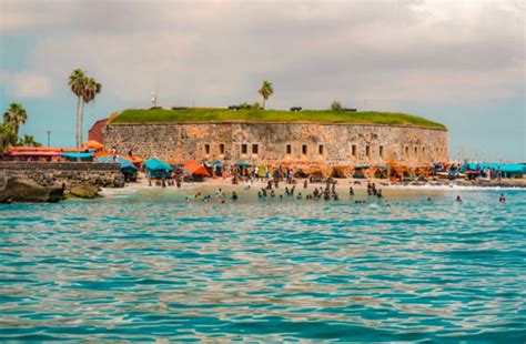 The Island of Goree: A Perfect Day Trip From Dakar - Scratch your mapa