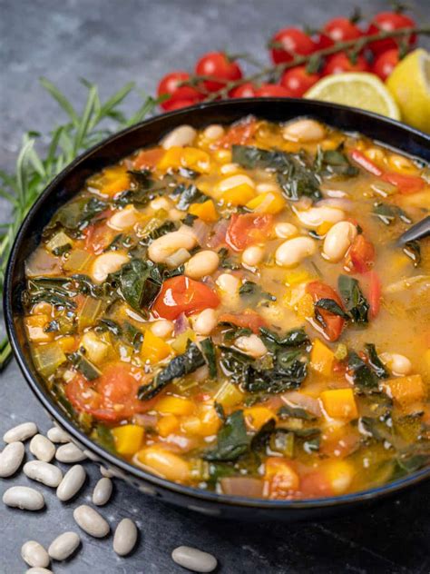 Cannellini Bean and Cavolo Nero Soup - Vegan Cocotte