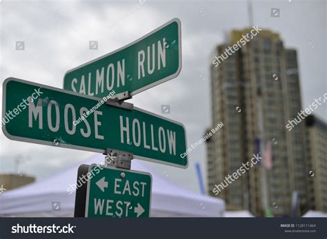 Funny American Road Signs Stock Photo 1128111464 | Shutterstock