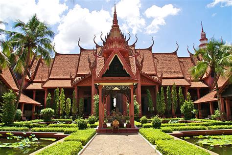 National Museum, Phnom Penh, Cambodia Tourist Information