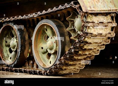 Detail shot with old tank tracks and wheels Stock Photo - Alamy