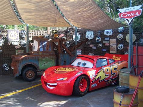 Mater and Lightning McQueen in Radiator Springs | Loren Javier | Flickr