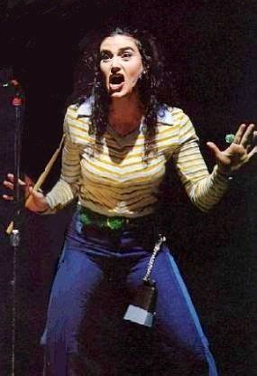 Idina Menzel as Maureen Johnson in "RENT". | Rent musical, Rent musical ...