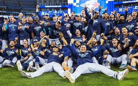 2022 Mariners make their own postseason history 27 years after Edgar’s double | The Seattle Times