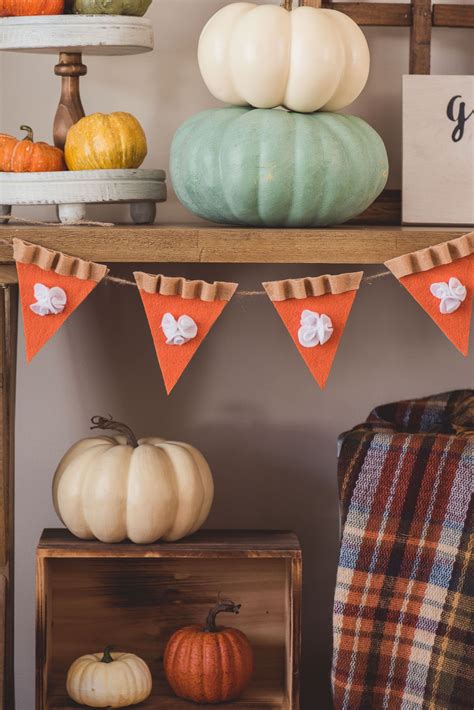 Pumpkin Pie Felt Garland Banner | The First Year Diy Fall Garland, Fall Garlands, Pumpkin ...