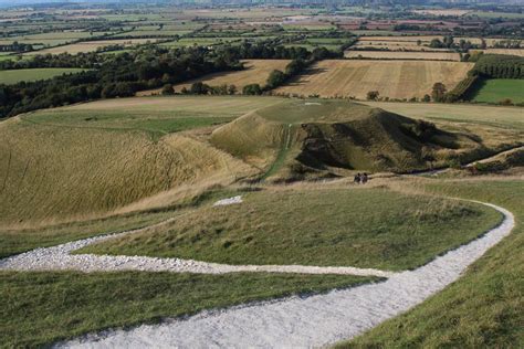 Dragon Hill and Uffington White Horse, White Horse Hill - Beautiful England Photos