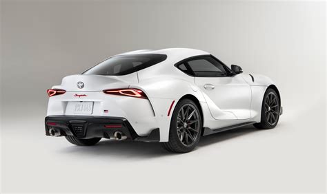 Toyota GR Supra 2023 - kini dengan transmisi manual! | Careta