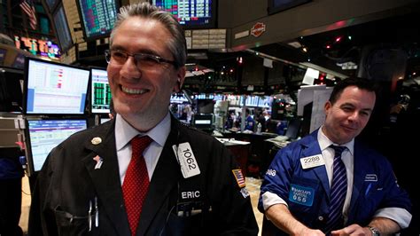 Dow makes big move on Friday as tech stocks lift Nasdaq | Fox Business