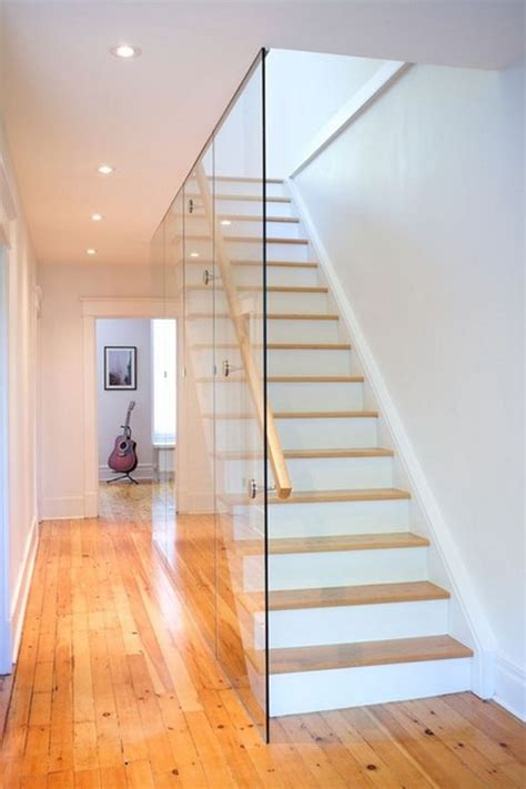 15+ Awesome Arranging Pictures On A Stair Wall Ideas | Modern staircase ...