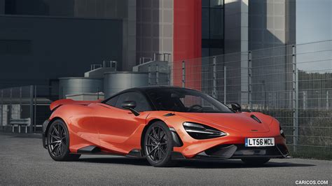 2021 McLaren 765LT - Front Three-Quarter | Caricos