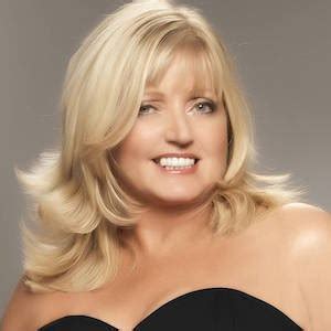 Linda Nolan - Bio, Facts, Family | Famous Birthdays