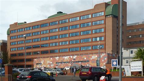 Covid outbreak at Newport's Royal Gwent Hospital - BBC News