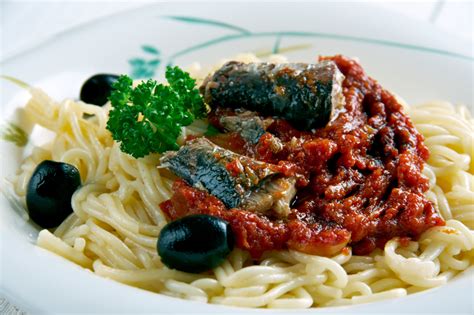 Pasta con Sarde Recipe, How to make Pasta con Sarde Recipe - Vaya.in