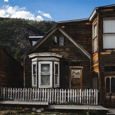 St. Elmo Ghost Town – Nathrop, Colorado - Atlas Obscura