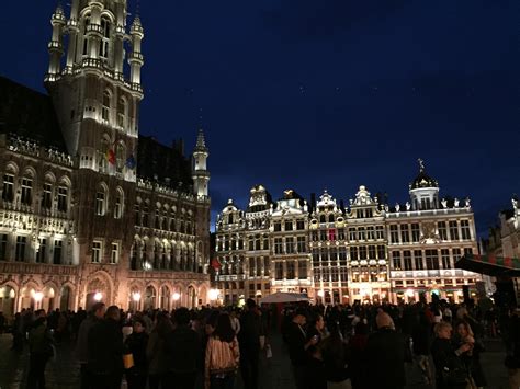 Grand Place at Night - Brussels, Belgium (x-post from /r/travel) : r/europe