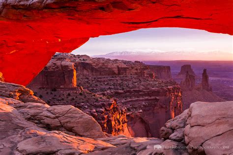 Mesa Arch Hiking Trail - Canyonlands National Park