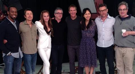 Enterprise Cast Reunites To Film Blu-ray Season 2 Bonus Features ...