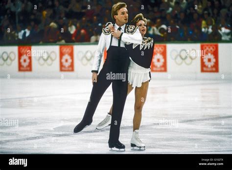 Torvill dean olympics 1984 hi-res stock photography and images - Alamy