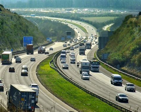 The M3 Motorway at Twyford Down, Winchester | The M3 motorwa… | Flickr