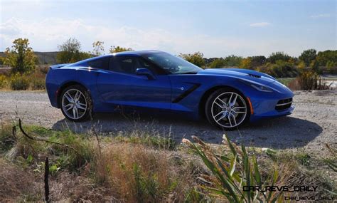 2014 Chevrolet Corvette Stingray Z51 in 102 Super-High-Res Photos near Autobahn Country Club